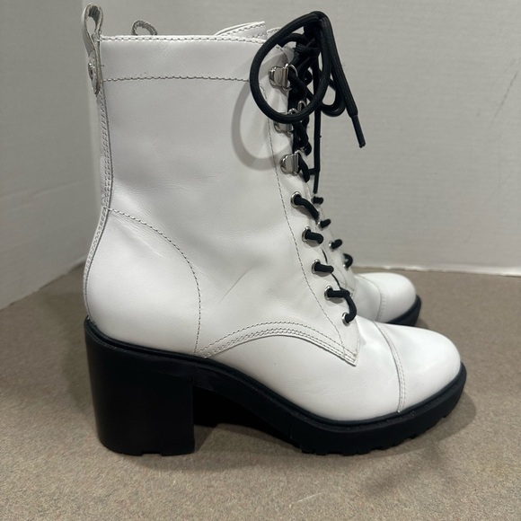 Marc Fisher Lanie White Leather Lace Up Side Zipper Chunky Lug Heel Boots 7.5 M - Picture 4 of 11